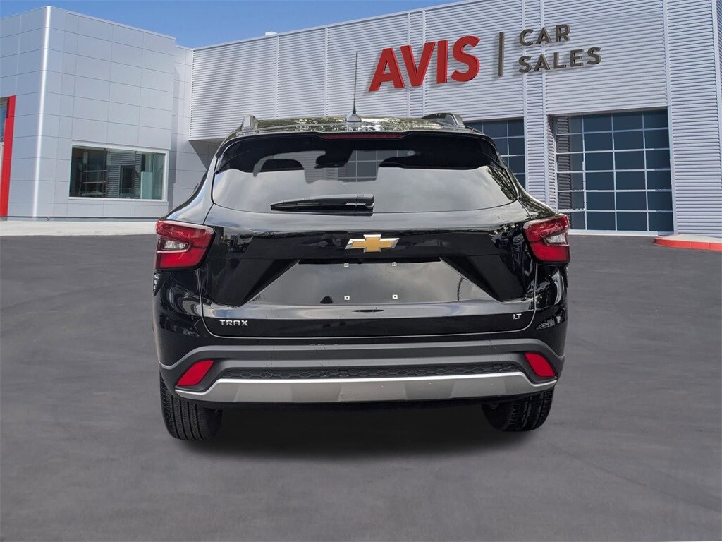 Thumbnail: 2025 Chevrolet Trax - 9