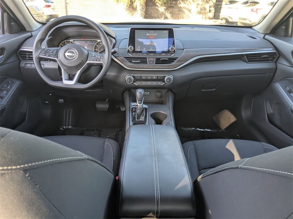 Thumbnail: 2025 Nissan Altima - 27