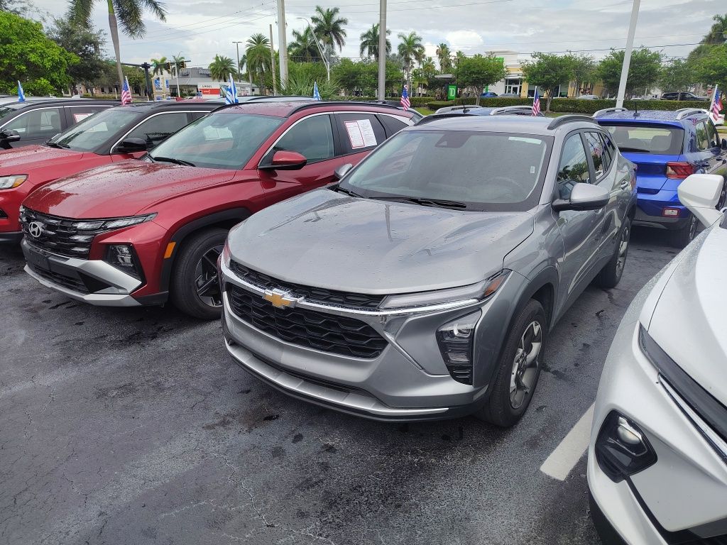 2025 Chevrolet Trax LT's photo