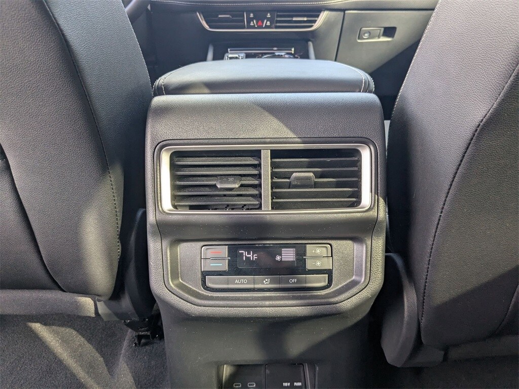 Thumbnail: 2025 Volkswagen Atlas - 24