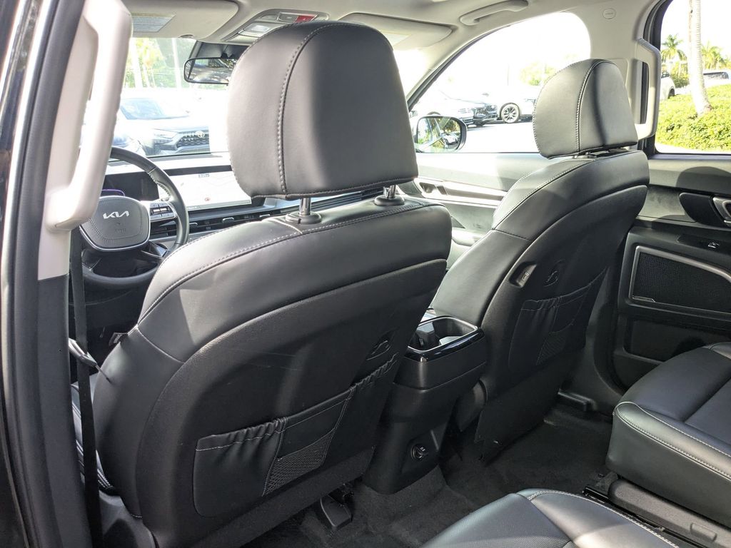 Thumbnail: 2025 Kia Telluride - 24