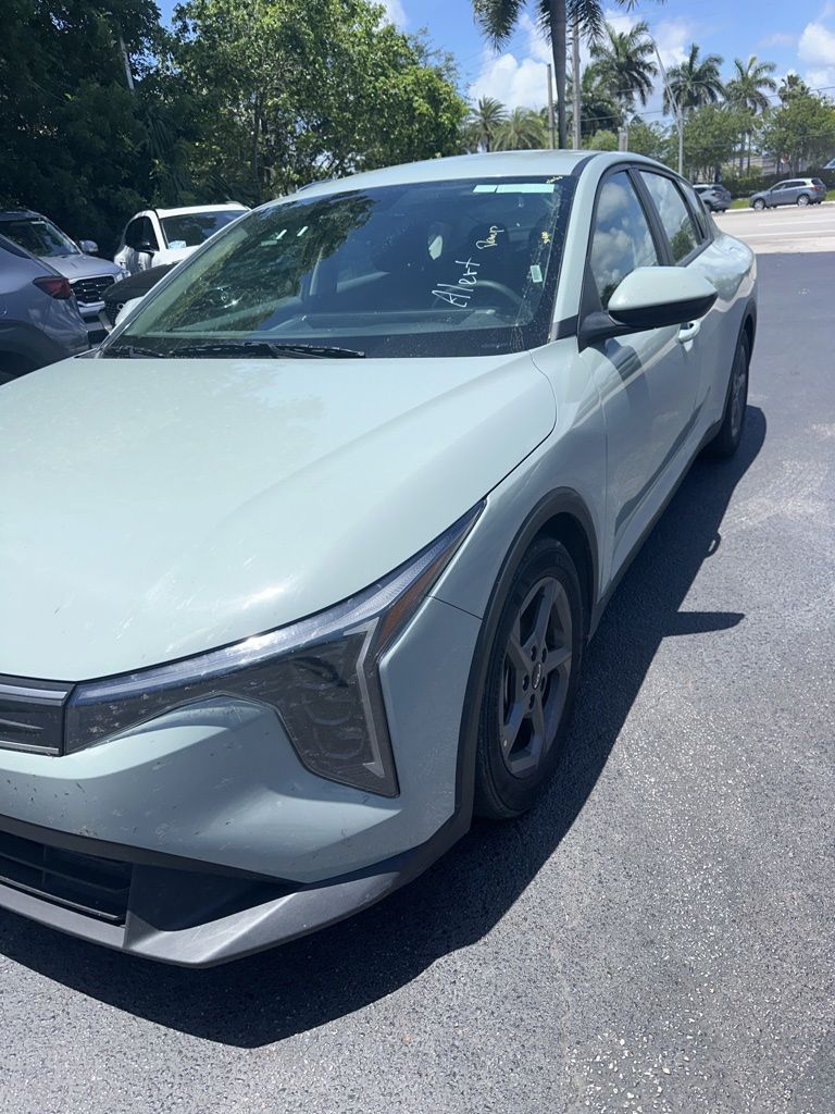 Thumbnail: 2025 Kia K4 - 1