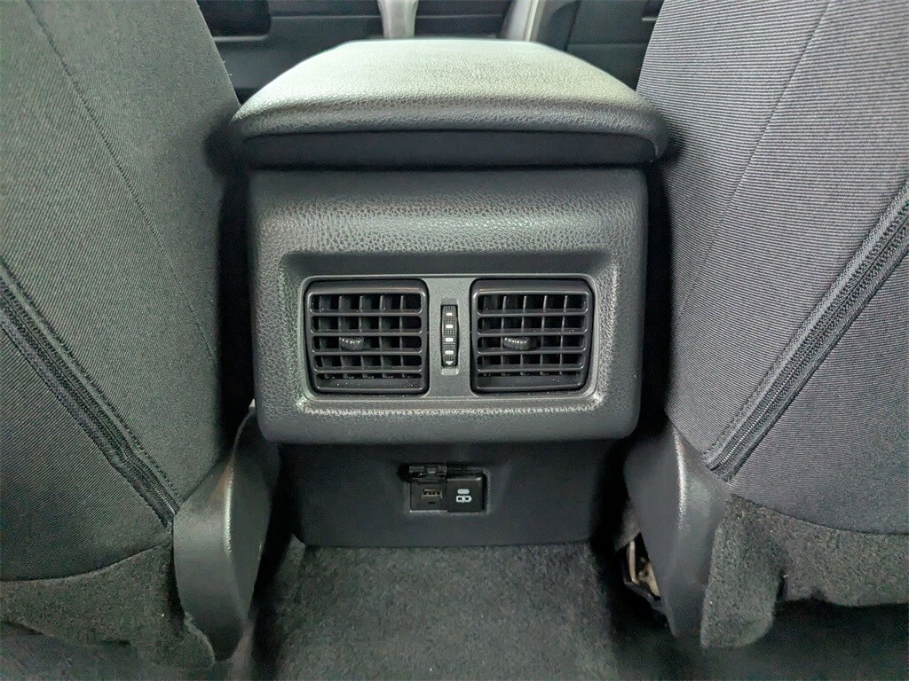 Thumbnail: 2025 Toyota Camry - 27