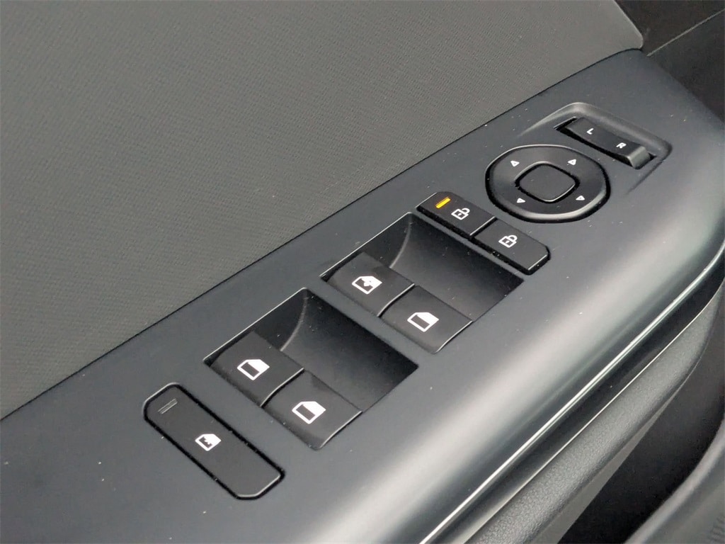 Thumbnail: 2025 Kia K4 - 15