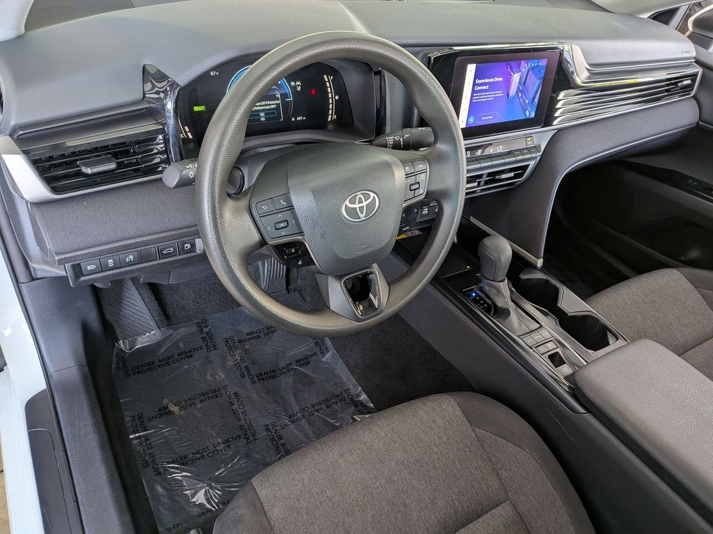 Thumbnail: 2025 Toyota Camry - 13