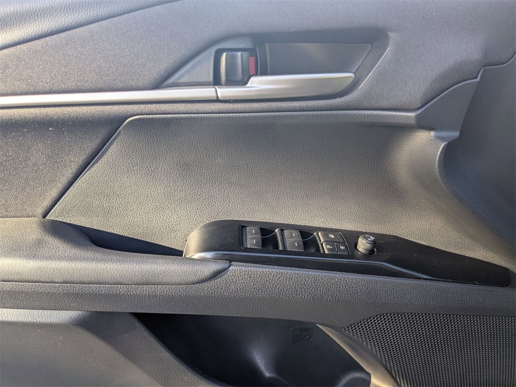 Thumbnail: 2025 Toyota Camry - 14