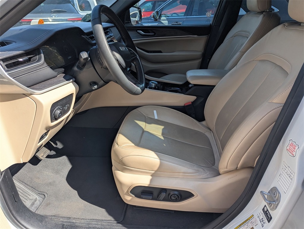 2023 Jeep Grand Cherokee Limited Edition 19
