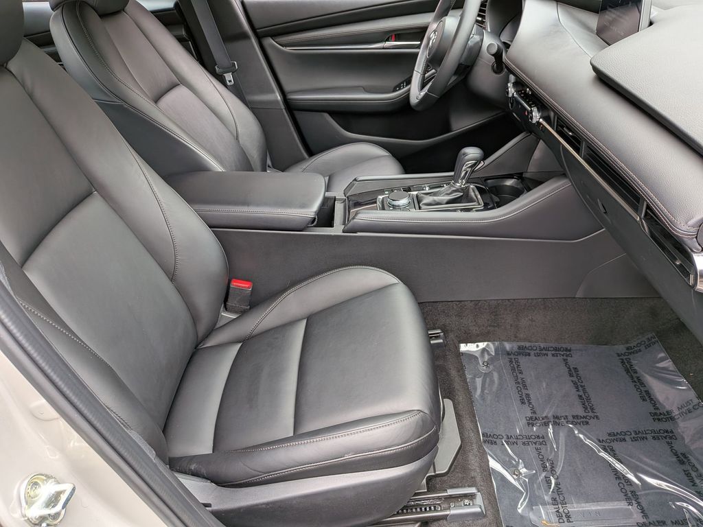 Thumbnail: 2025 Mazda Mazda3 - 31