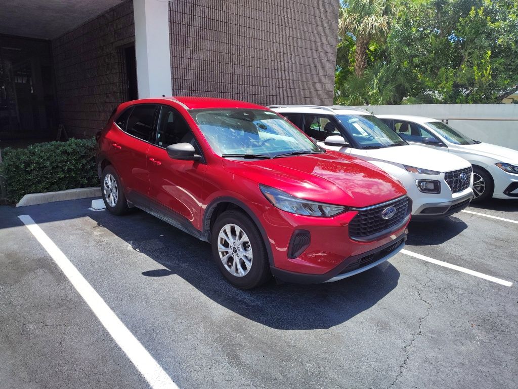 Thumbnail: 2025 Ford Escape - 7