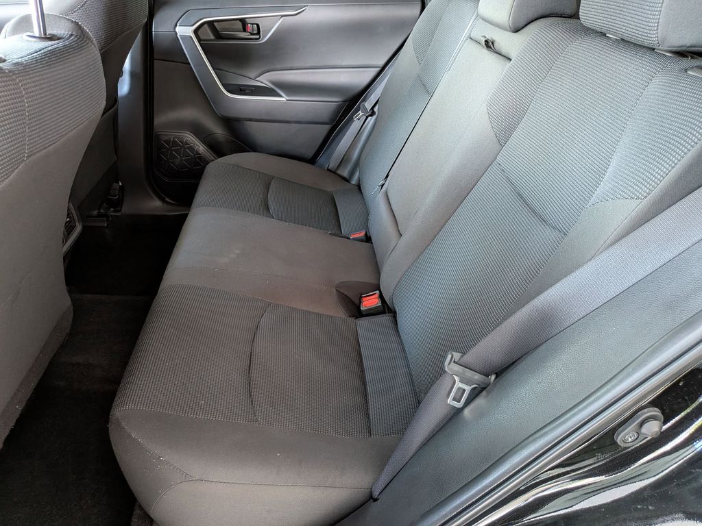 Thumbnail: 2025 Toyota RAV4 - 21