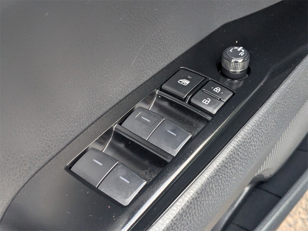 Thumbnail: 2025 Toyota Camry - 15