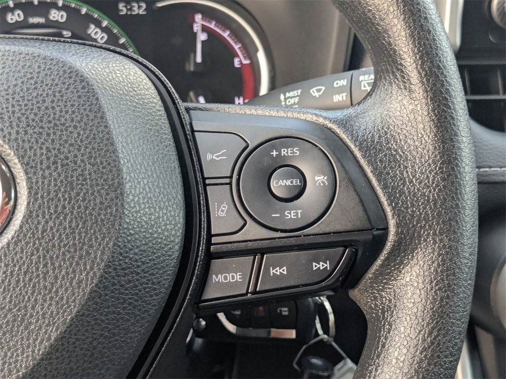 Thumbnail: 2025 Toyota RAV4 - 26