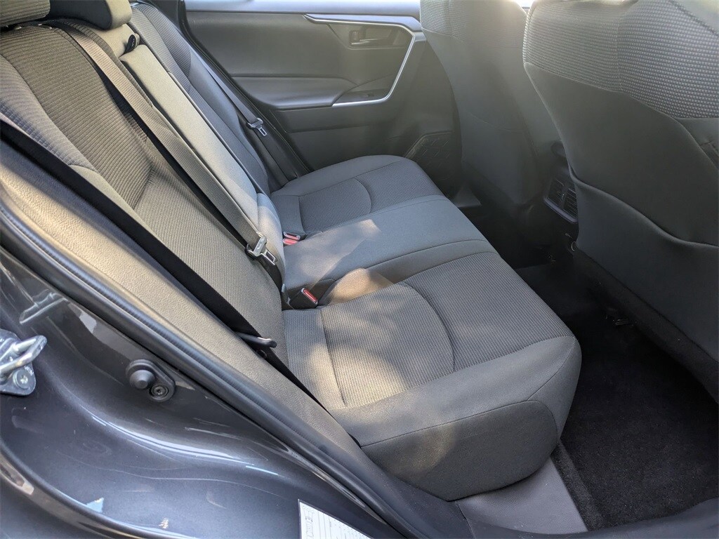 Thumbnail: 2025 Toyota RAV4 - 28