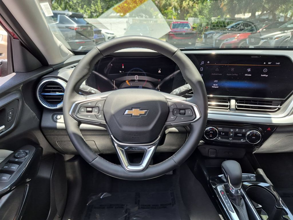 Thumbnail: 2025 Chevrolet Trax - 22