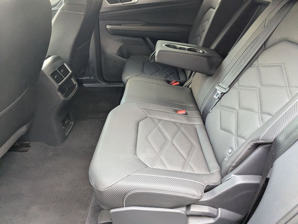 Thumbnail: 2025 Volkswagen Atlas - 21