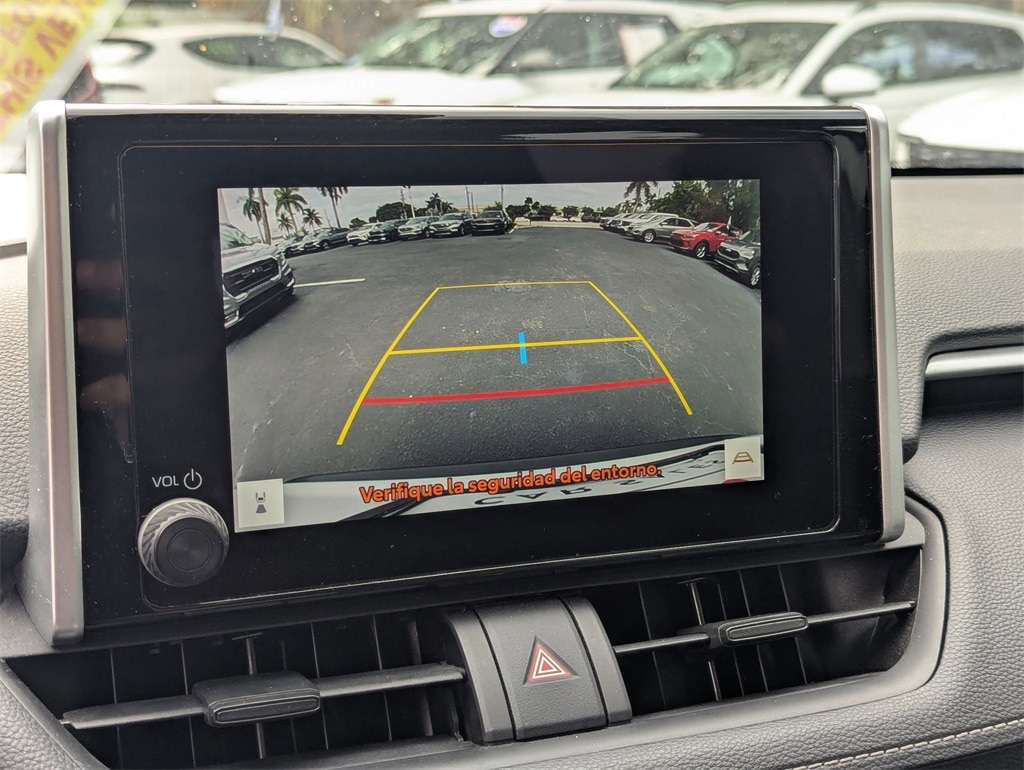 Thumbnail: 2024 Toyota RAV4 - 21