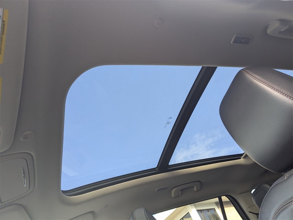 Thumbnail: 2023 Lincoln Aviator - 21