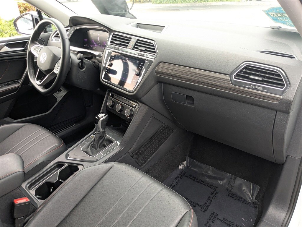 Thumbnail: 2024 Volkswagen Tiguan - 31