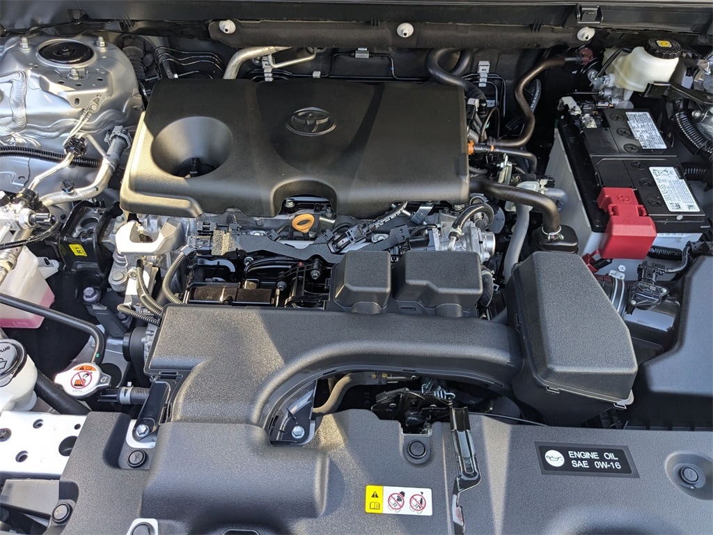 Thumbnail: 2025 Toyota RAV4 - 32