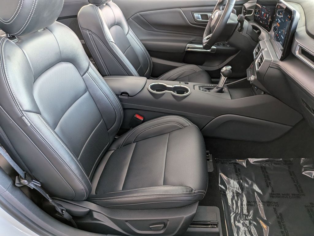 Thumbnail: 2025 Ford Mustang - 28