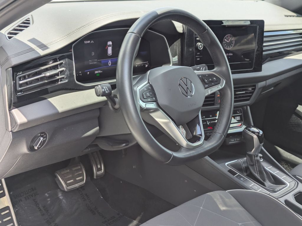 Thumbnail: 2025 Volkswagen Jetta - 14