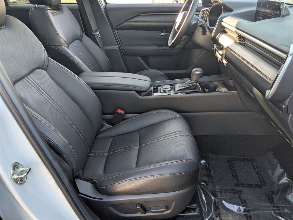 Thumbnail: 2025 Mazda CX-50 - 30