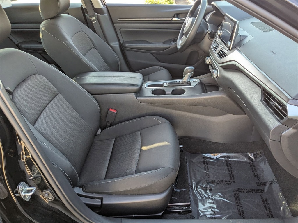 Thumbnail: 2025 Nissan Altima - 29