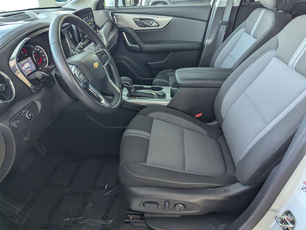 Thumbnail: 2025 Chevrolet Blazer - 20