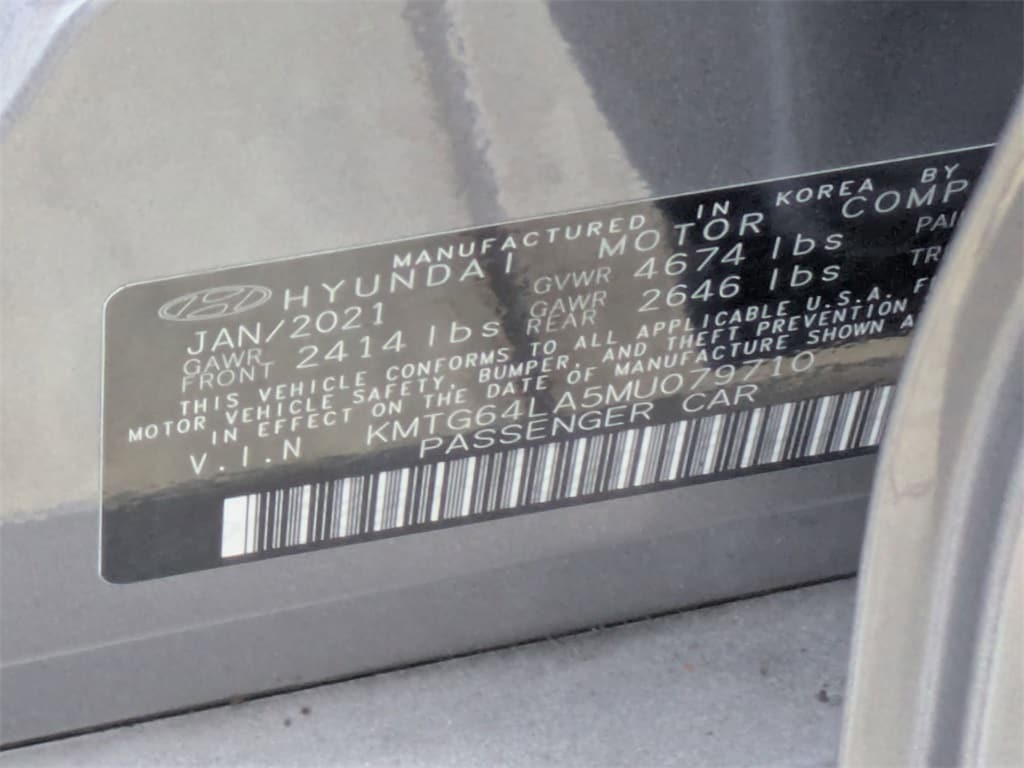 Thumbnail: 2021 Genesis G70 - 35