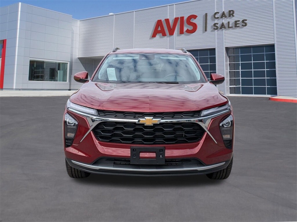 Thumbnail: 2025 Chevrolet Trax - 2
