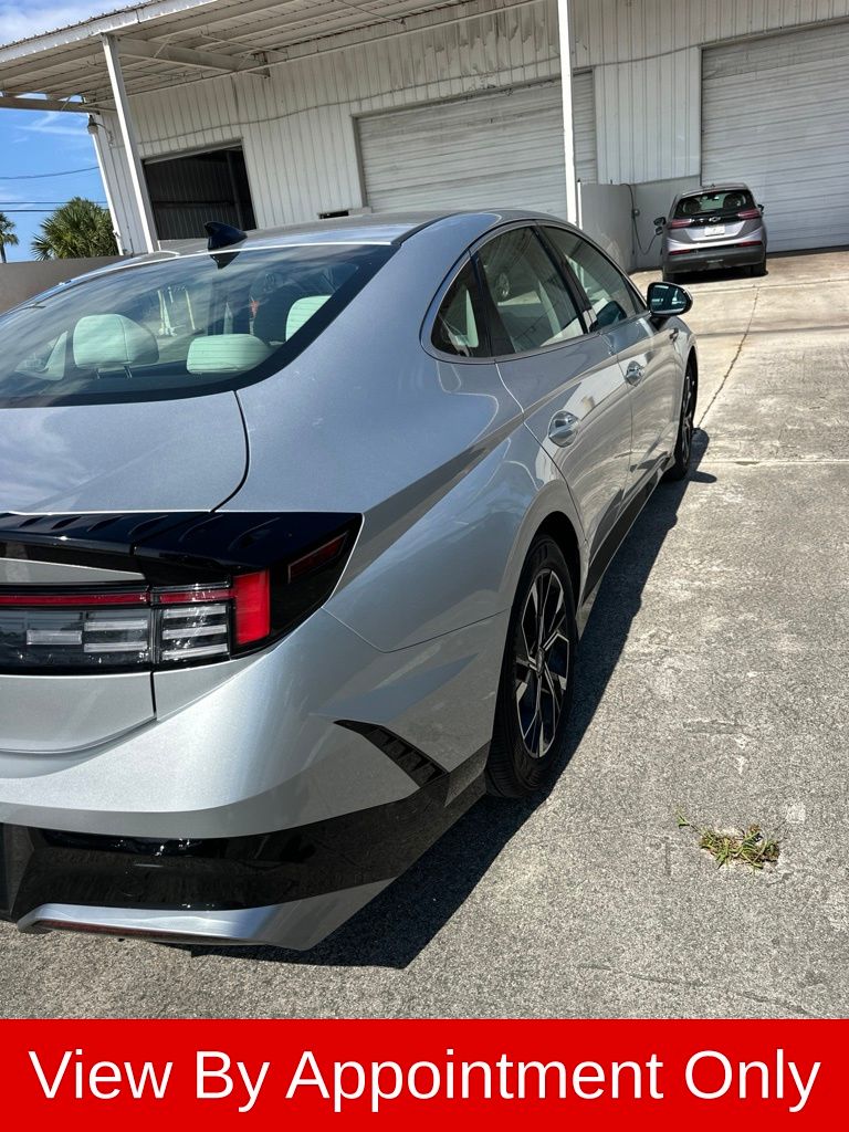 Thumbnail: 2025 Hyundai Sonata - 8