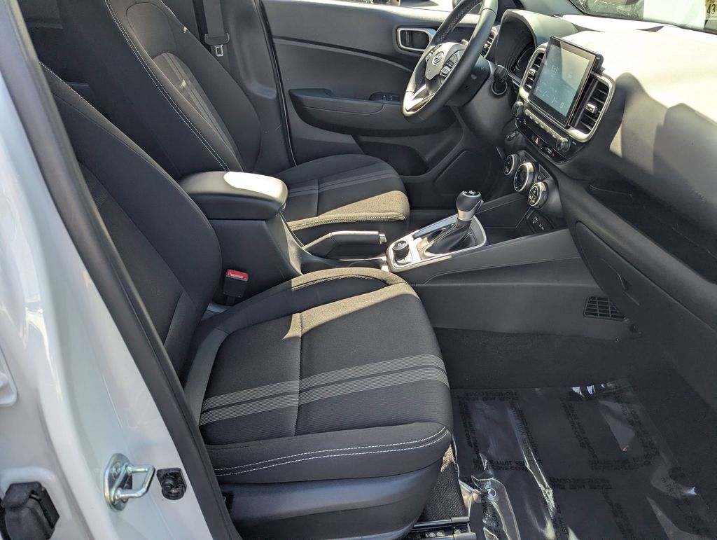 Thumbnail: 2025 Hyundai Venue - 28