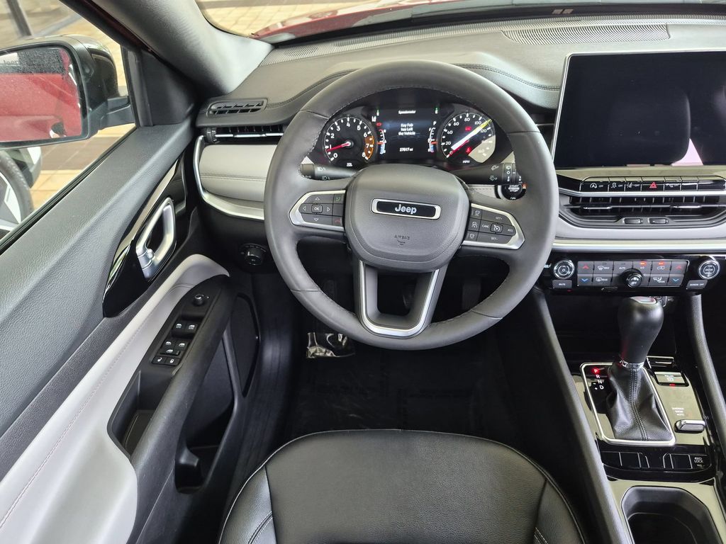 Thumbnail: 2025 Jeep Compass - 25