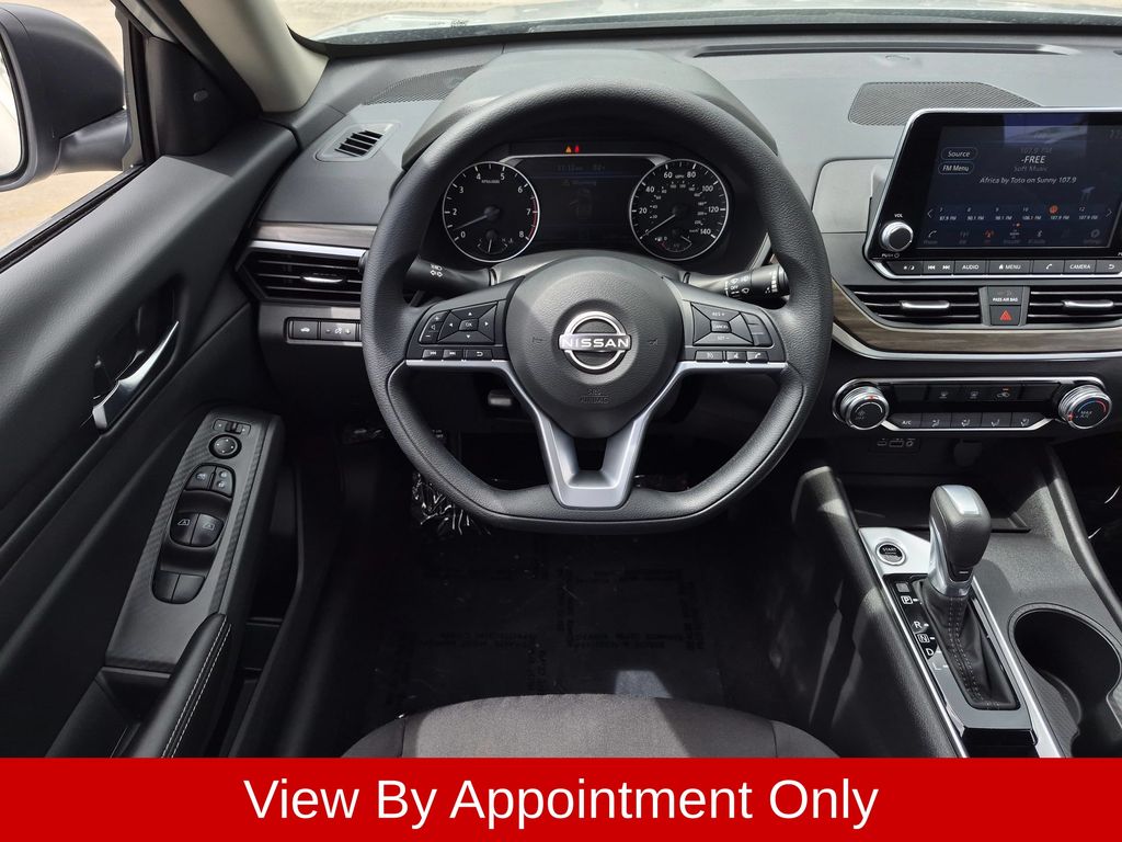 Thumbnail: 2025 Nissan Altima - 23