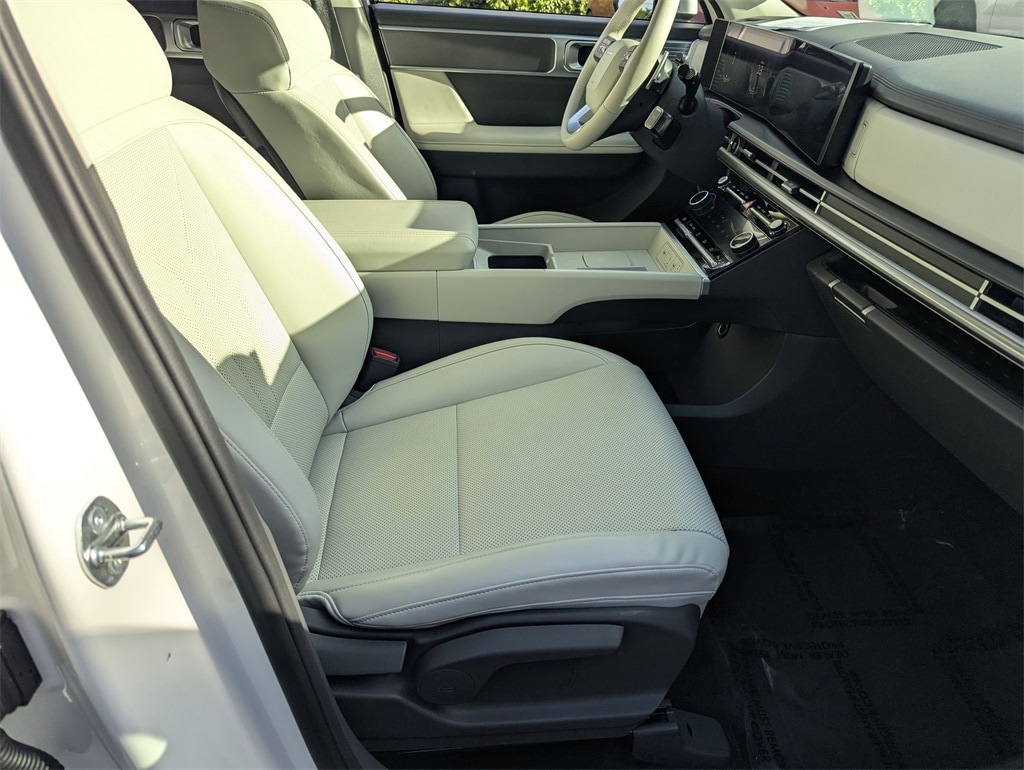 Thumbnail: 2025 Hyundai Santa Fe - 30