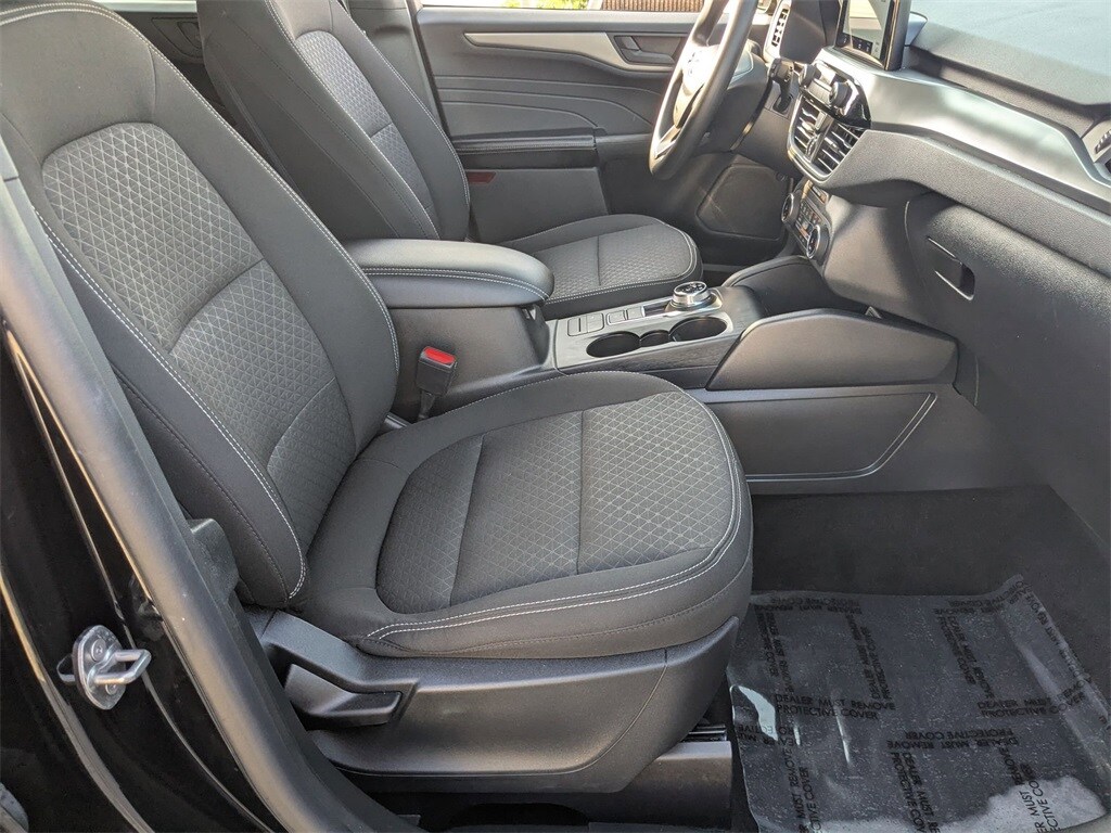 Thumbnail: 2025 Ford Escape - 30