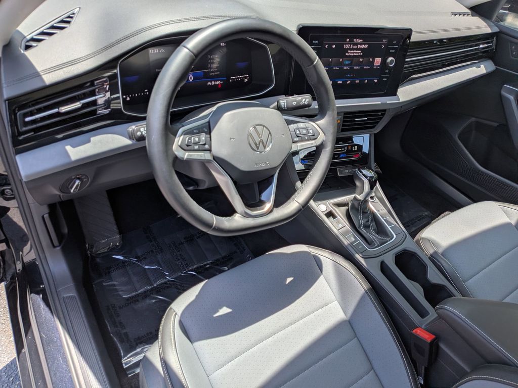 Thumbnail: 2025 Volkswagen Jetta - 10