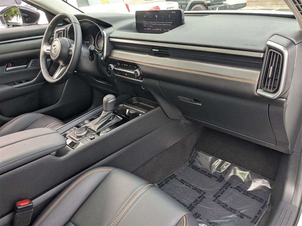 Thumbnail: 2025 Mazda CX-50 - 32