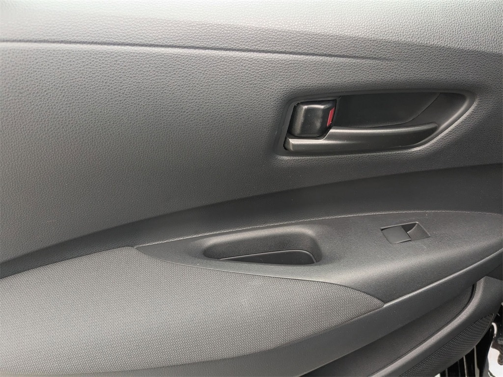 Thumbnail: 2025 Toyota Corolla - 23