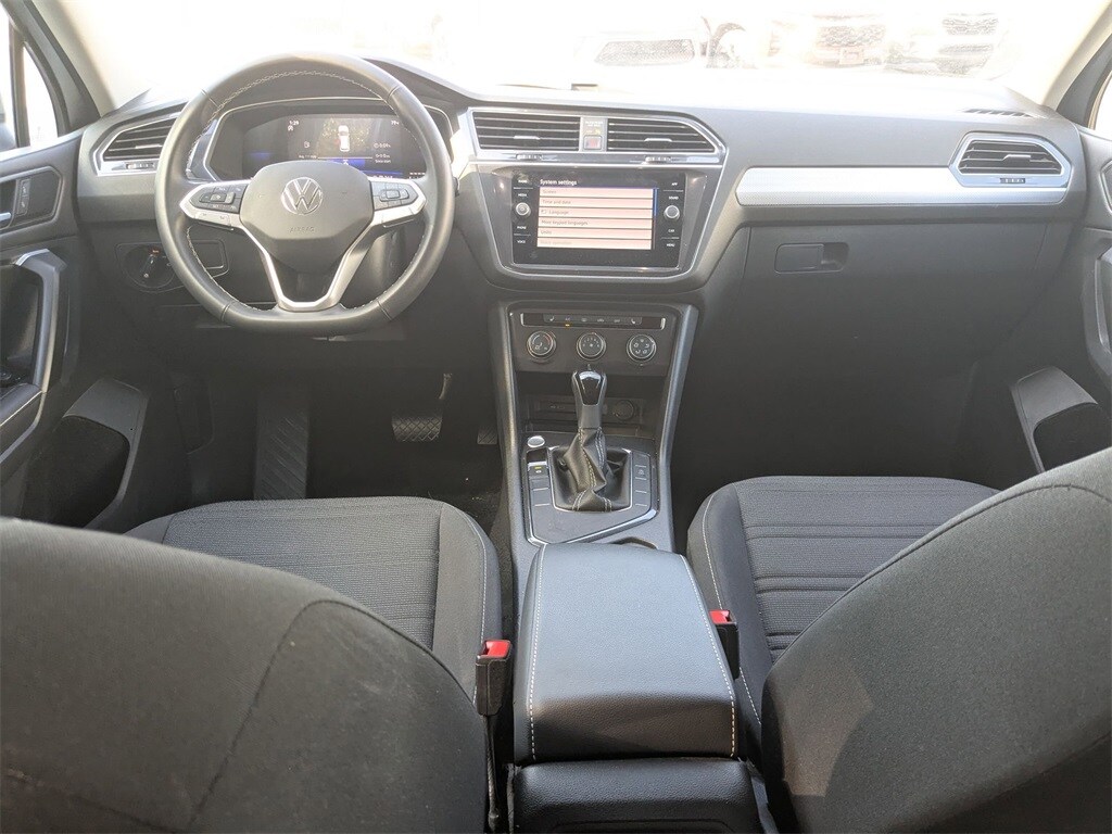 Thumbnail: 2024 Volkswagen Tiguan - 28