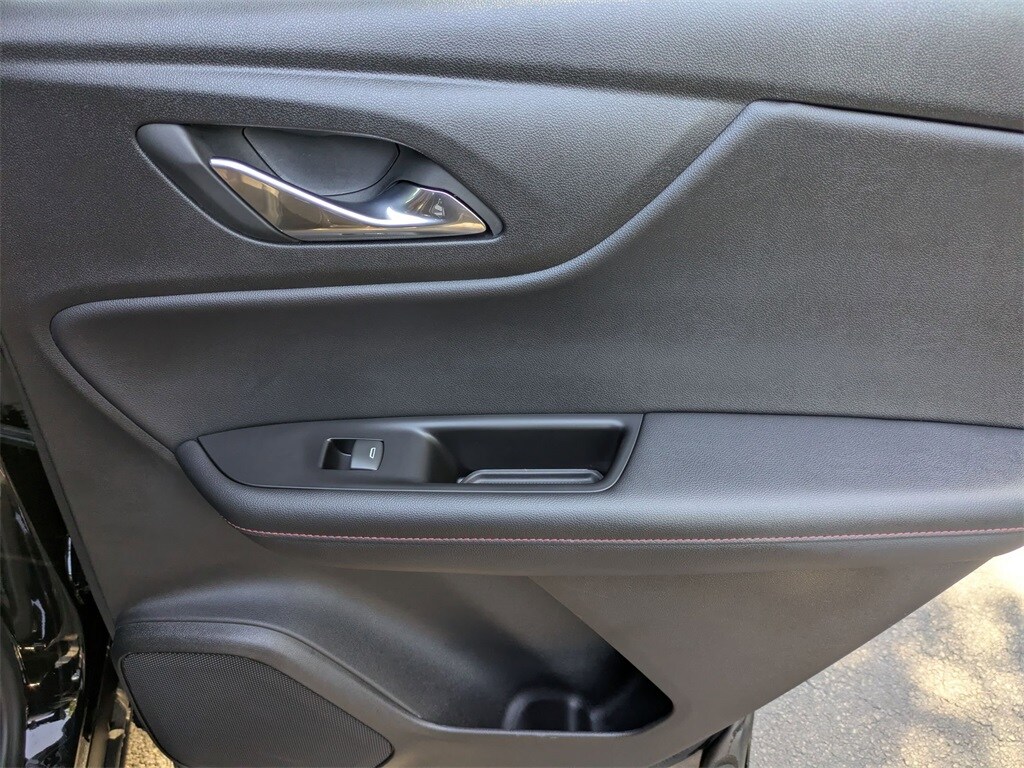 Thumbnail: 2025 Chevrolet Blazer - 30