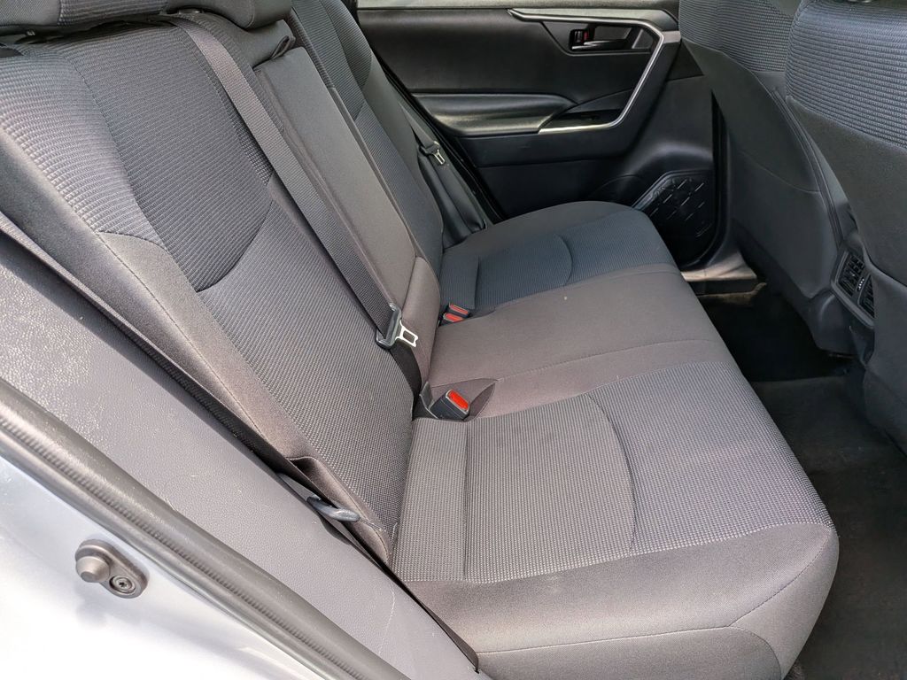 Thumbnail: 2025 Toyota RAV4 - 26