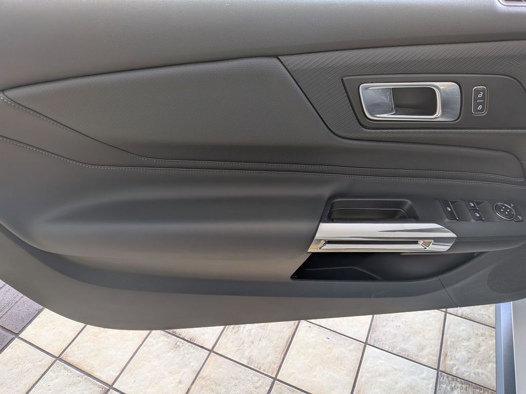 Thumbnail: 2025 Ford Mustang - 14