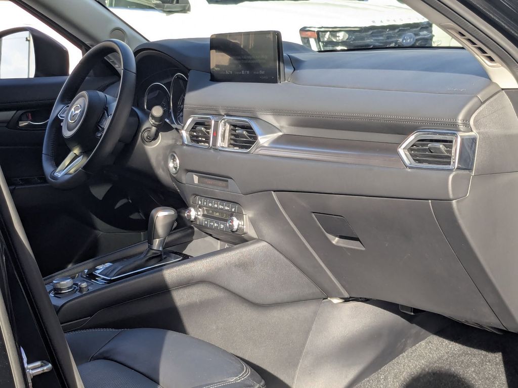 Thumbnail: 2025 Mazda CX-5 - 32