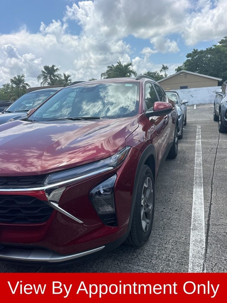 2025 Chevrolet Trax LT's photo