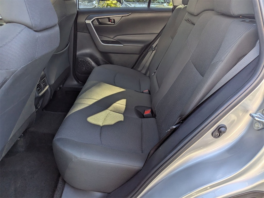 Thumbnail: 2025 Toyota RAV4 - 21