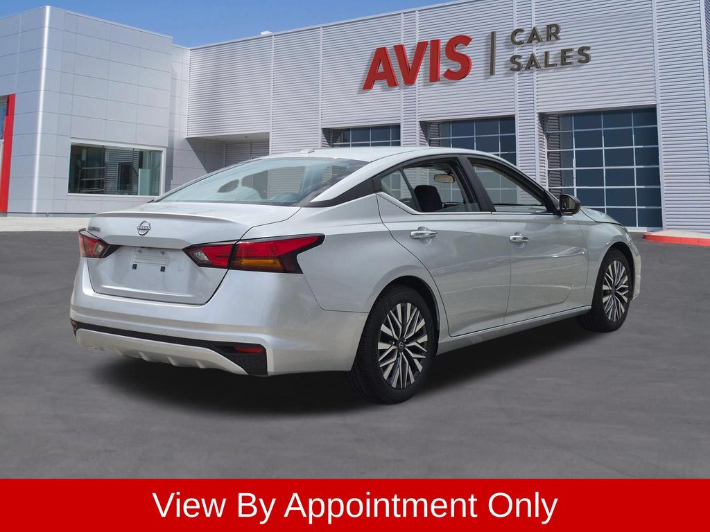 Thumbnail: 2025 Nissan Altima - 6