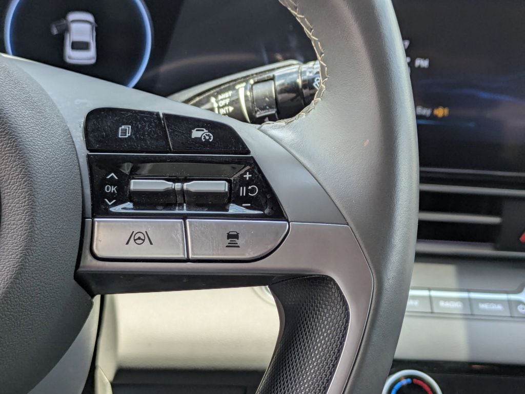 Thumbnail: 2025 Hyundai Elantra - 20
