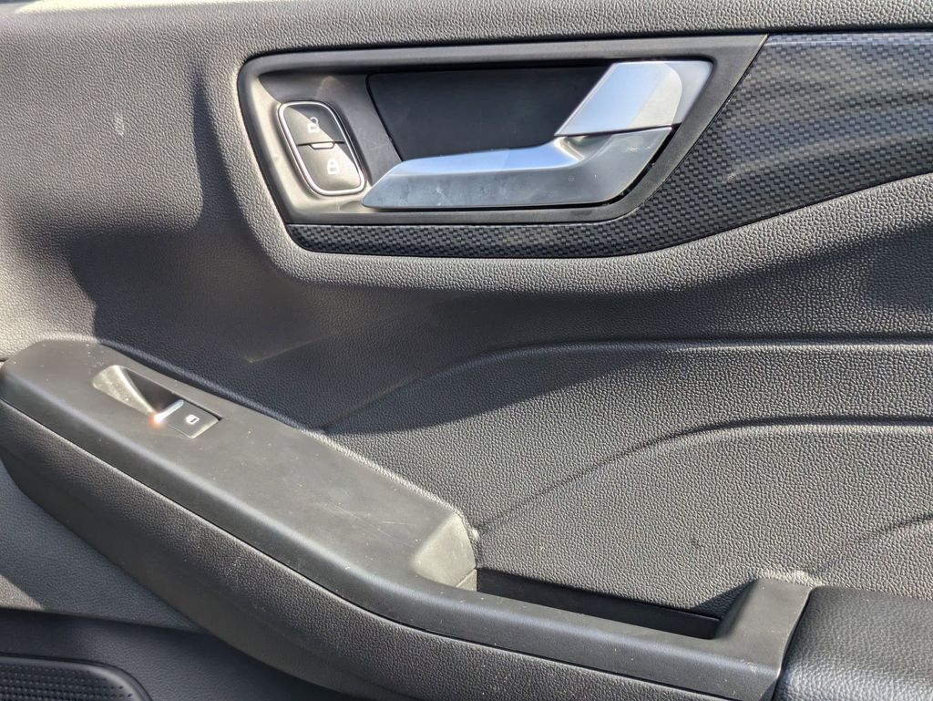 Thumbnail: 2025 Ford Escape - 33