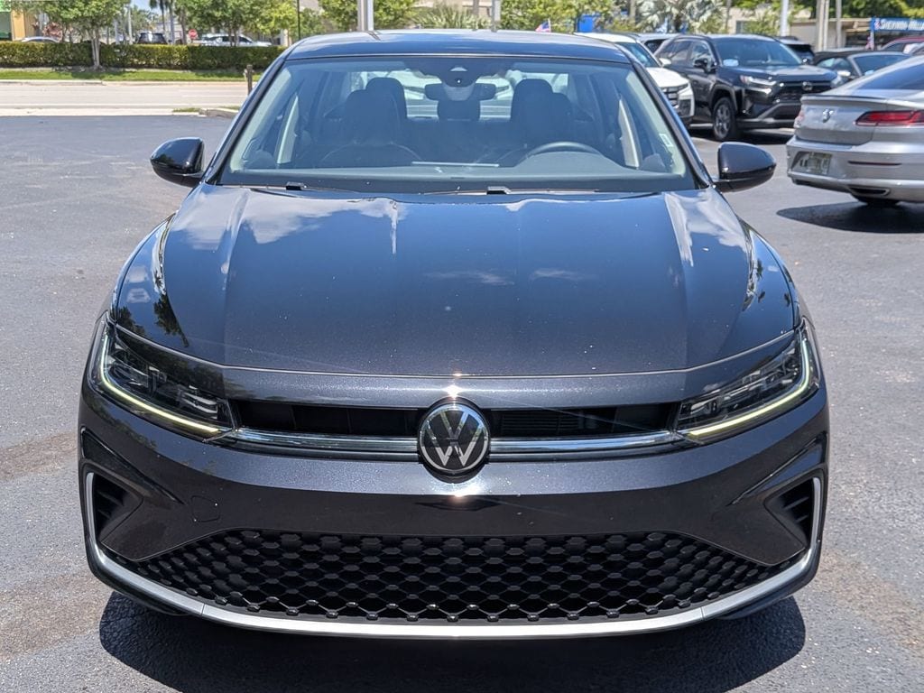 Thumbnail: 2025 Volkswagen Jetta - 2